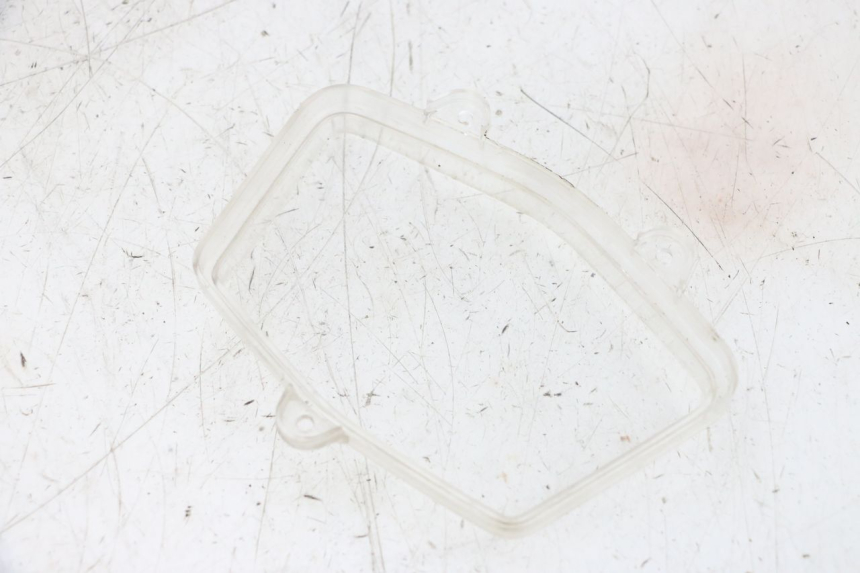 photo de SPEEDOMETER COVER PEUGEOT KISBEE 4T 50 (2010 - 2017) - Zoom on usage condition