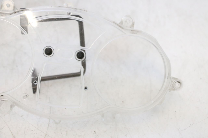 photo de SPEEDOMETER LENSE PIAGGIO MP3 125 (2006 - 2014) - Fixing points details