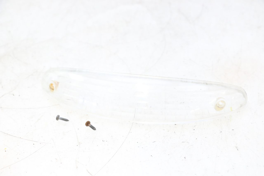 photo de TAIL LIGHT LENSE PEUGEOT ELYSTAR 50 (2002 - 2014) - Surface and material condition