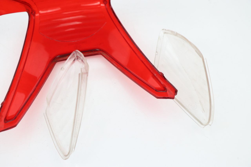 photo de TAIL LIGHT LENSE REVATTO FUTURA GT 125 (2006 - 2008) - Surface and material condition