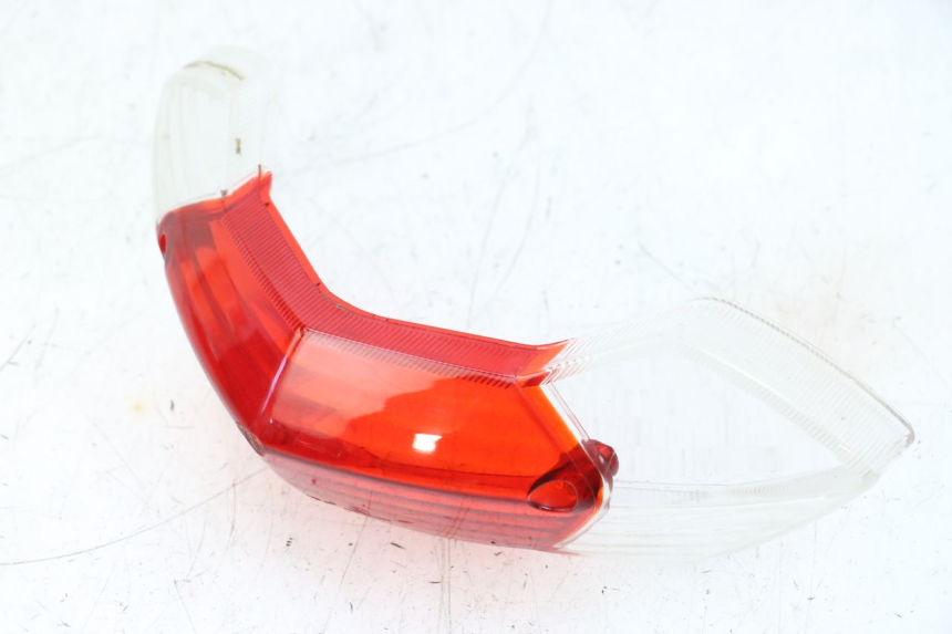 photo de REAR LIGHT LENS PEUGEOT KISBEE 2T 50 (2010 - 2017) - Alternative perspective