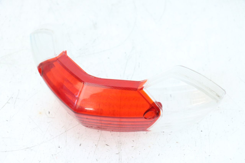 photo de TAIL LIGHT LENSE PEUGEOT KISBEE 4T 50 (2010 - 2017) - Main view