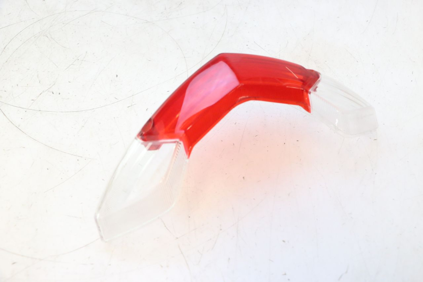 photo de TAIL LIGHT LENSE PEUGEOT KISBEE 4T 50 (2023 - 2026) - Product overview