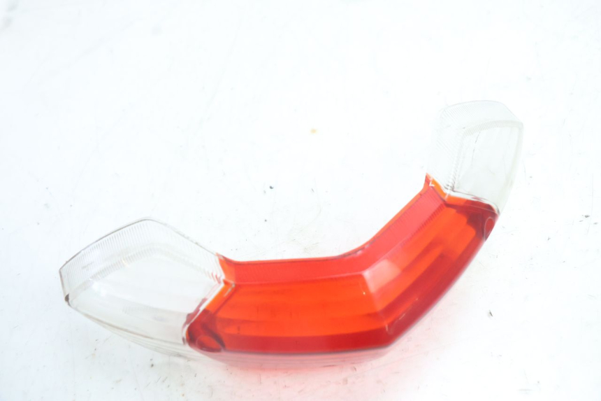 photo de TAIL LIGHT LENSE PEUGEOT KISBEE 4T 50 (2010 - 2017) - Alternative perspective