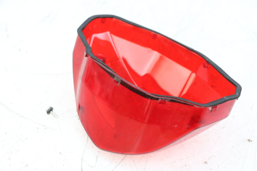 photo de REAR LIGHT LENS SYM ORBIT 2 4T 50 (2008 - 2017) - Zoom on usage condition