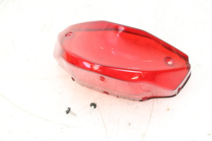 photo de REAR LIGHT LENS SYM ORBIT 2 4T 50 (2008 - 2017) - Fixing points details
