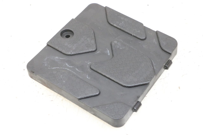 photo de BATTERY COVER DAELIM A-FOUR 2T 50 (2005 - 2012) - Main view