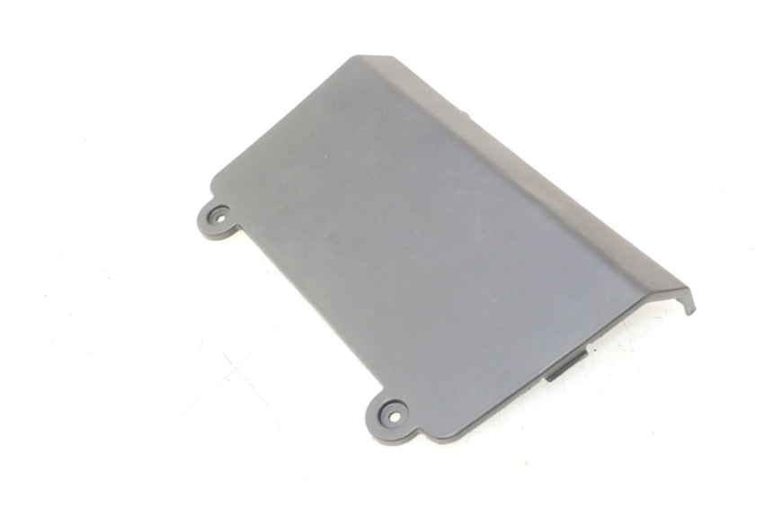 photo de BATTERY COVER KYMCO AGILITY CITY 16P 125 (2015 - 2024) - Zoom on usage condition