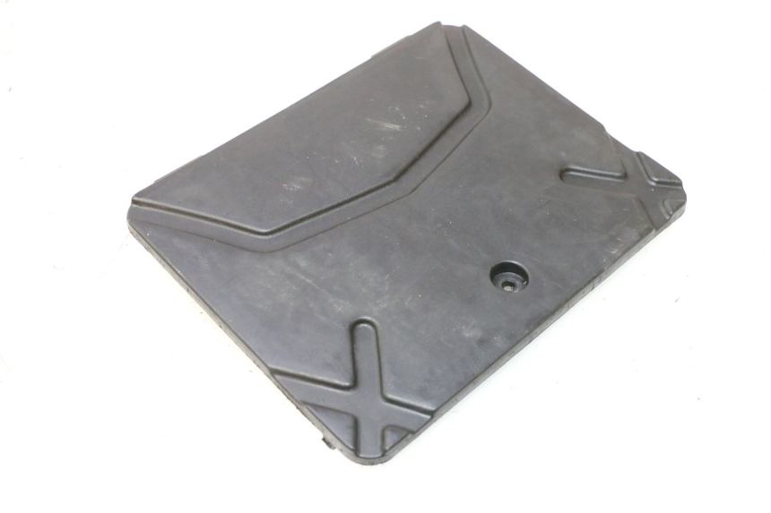 photo de BATTERY COVER KYMCO AGILITY PREMIUM 50 (2007 - 2010) - Component detail