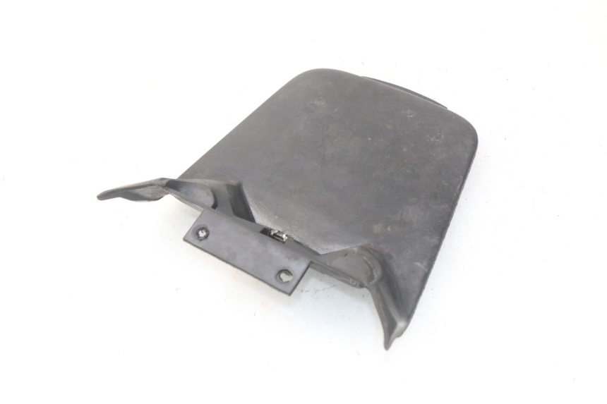 photo de BATTERY COVER MBK BOOSTER SPIRIT NAKED 50 (2004 - 2017) - Zoom on usage condition