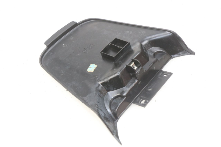 photo de BATTERY COVER MBK BOOSTER SPIRIT NAKED 50 (2004 - 2017) - Component detail