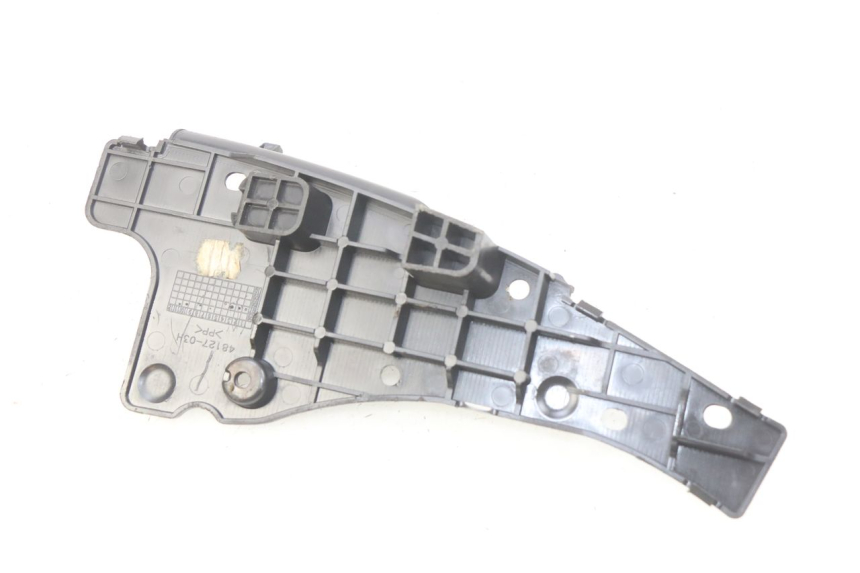 photo de BATTERY COVER SUZUKI BURGMAN 125 (2007 - 2014) - Component detail