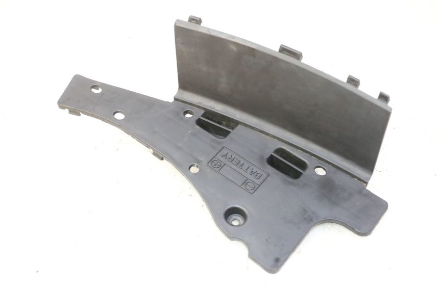 photo de BATTERY COVER SUZUKI BURGMAN 125 (2007 - 2014) - Main view