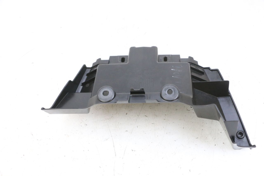 photo de BATTERY COVER MBK FLIPPER 115 (2013 - 2017) - Zoom on usage condition