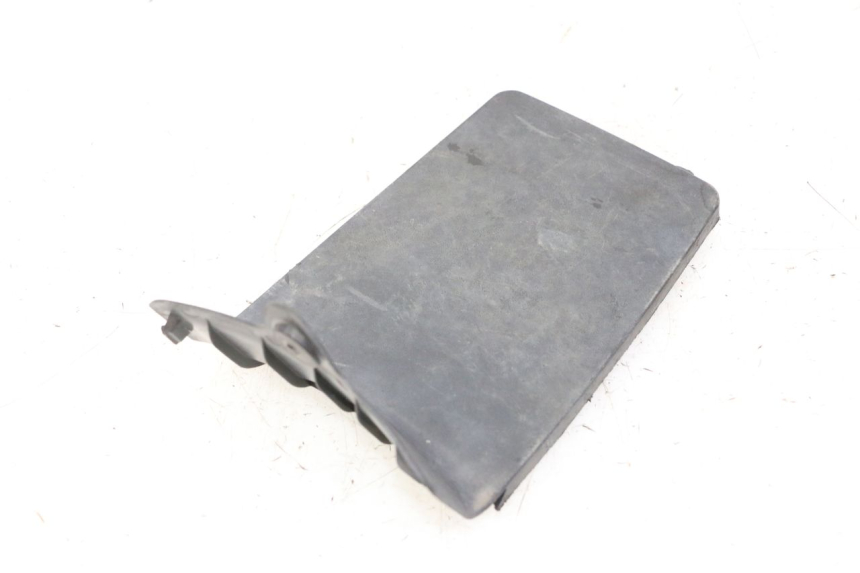 photo de BATTERY COVER PEUGEOT KISBEE 2T 50 (2010 - 2017) - Technical close-up