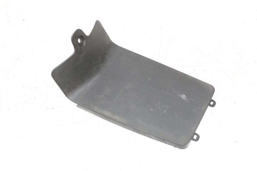 photo de BATTERY COVER PEUGEOT KISBEE 2T 50 (2010 - 2017) - Alternative perspective