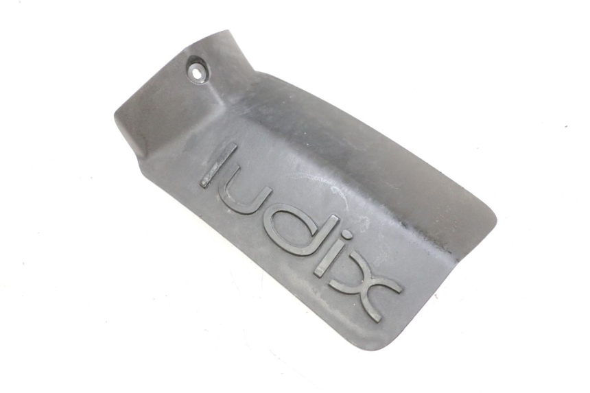 photo de BATTERY COVER PEUGEOT LUDIX 50 (2005 - 2007) - Technical close-up