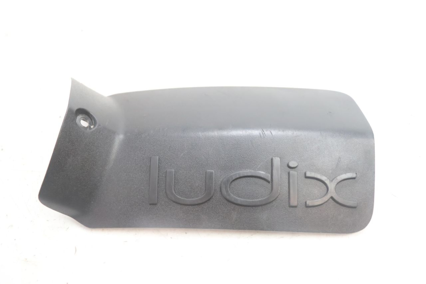 photo de BATTERY COVER PEUGEOT LUDIX 50 (2005 - 2007) - Main view