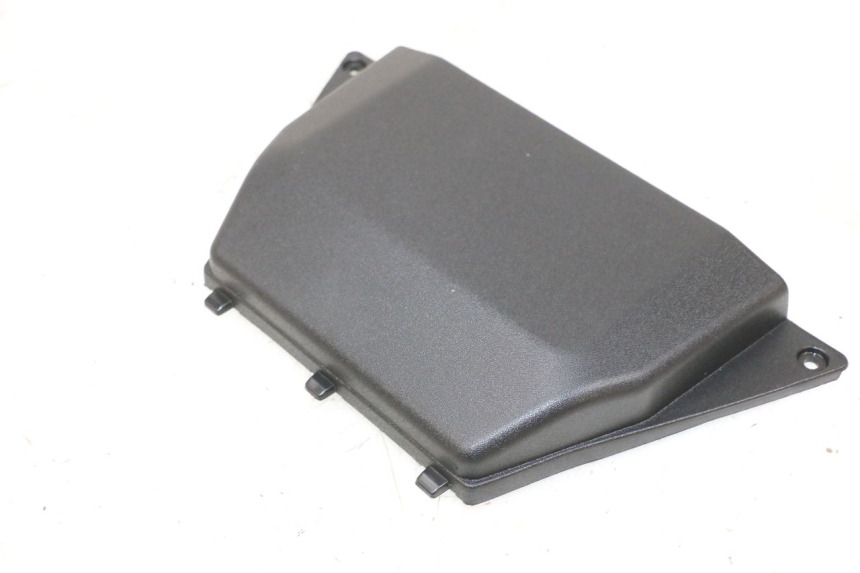photo de BATTERY COVER PIAGGIO MP3 HPE 300 (2019 - 2026) - Alternative perspective