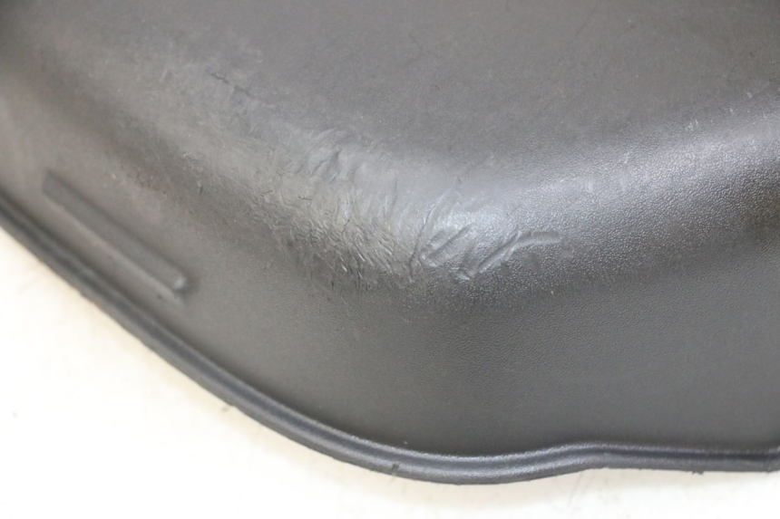 photo de BATTERY COVER PIAGGIO MP3 LT 300 (2010 - 2016) - Alternative perspective