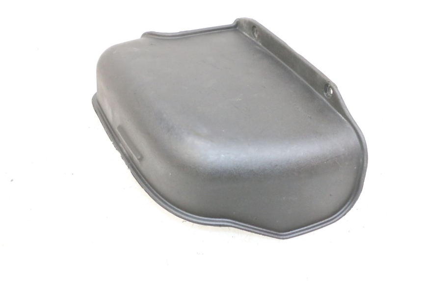 photo de BATTERY COVER PIAGGIO MP3 125 (2006 - 2014) - Zoom on usage condition