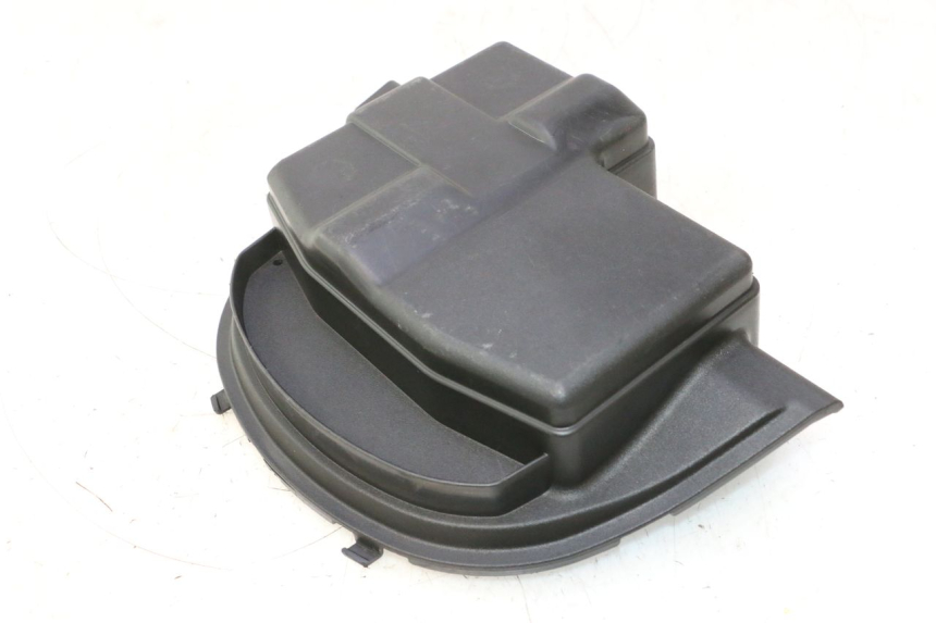 photo de BATTERY COVER PIAGGIO MP3 500 (2016 - 2018) - Zoom on usage condition