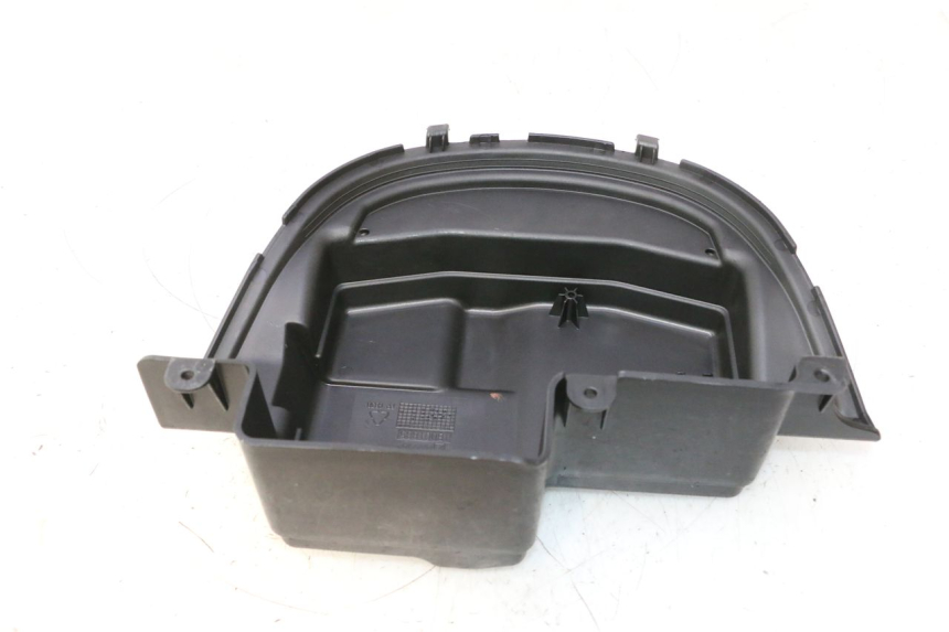 photo de BATTERY COVER PIAGGIO MP3 500 (2016 - 2018) - Technical close-up