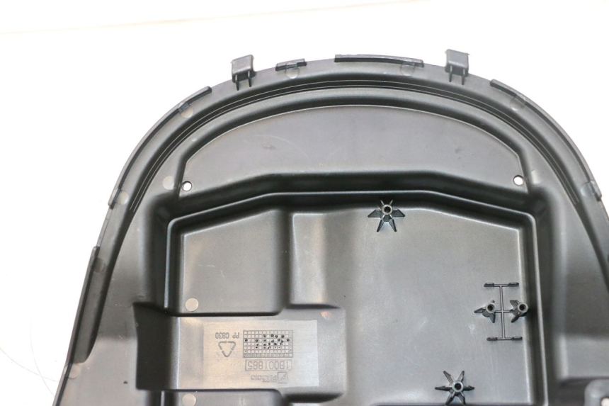 photo de BATTERY COVER PIAGGIO MP3 500 (2016 - 2018) - Product overview