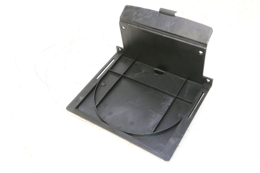 photo de BATTERY COVER KYMCO LIKE 4T 50 (2019 - 2025) - Alternative perspective