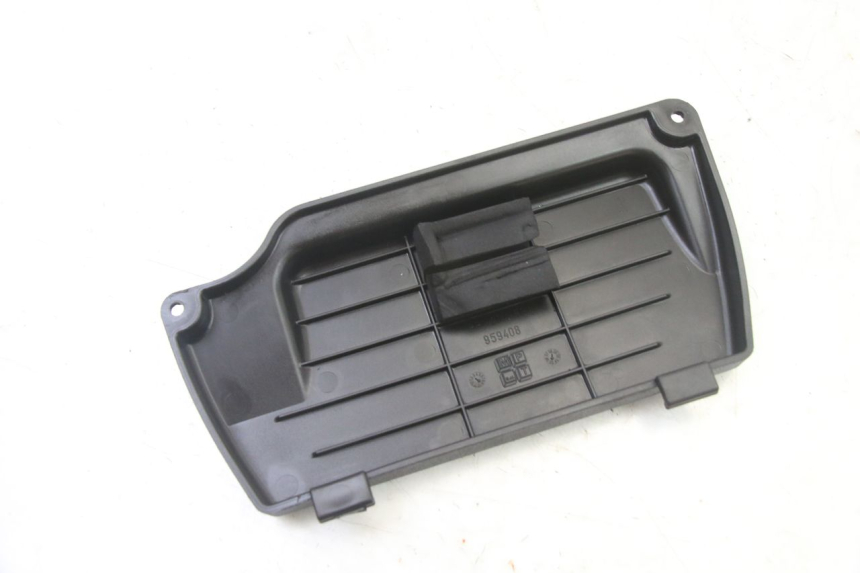 photo de BATTERY COVER PIAGGIO NRG POWER PUREJET 50 (2018 - 2021) - Technical close-up