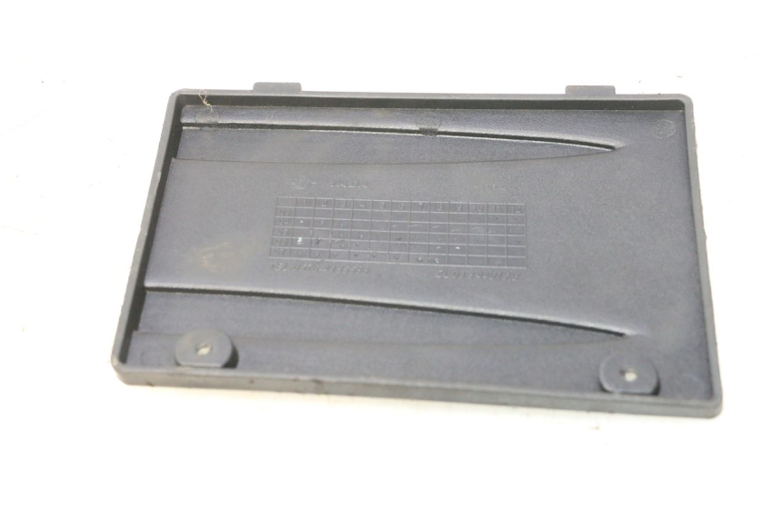 photo de BATTERY COVER JM MOTORS OLDIES 4T 50 (2020 - 2026) - Component detail