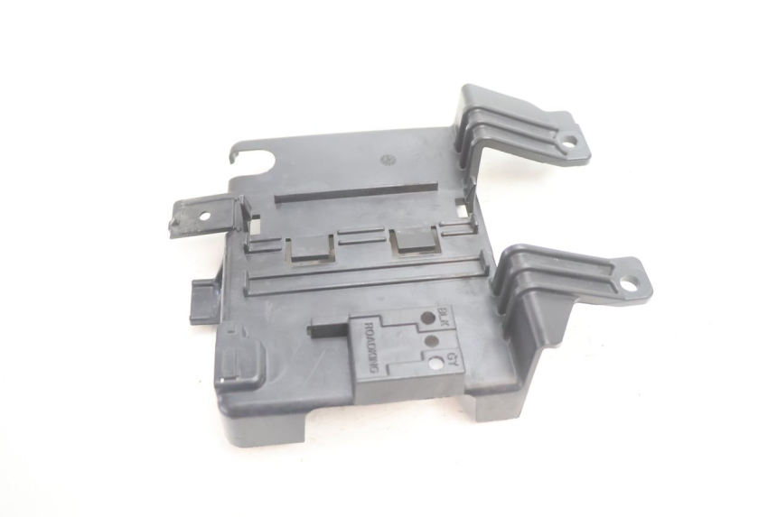 photo de BATTERY COVER HARLEY DAVIDSON ROAD GLIDE FLTRXSE 1920 (2018 - 2022) - Zoom on usage condition