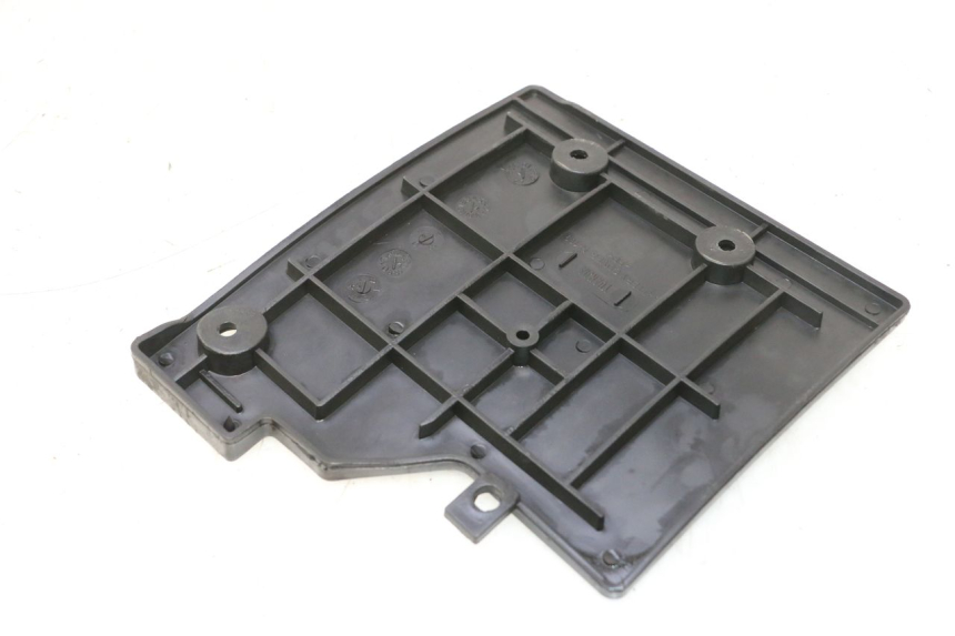 photo de BATTERY COVER TNT MOTOR ROMA 12' 2T 50 (2007 - 2018) - Zoom on usage condition