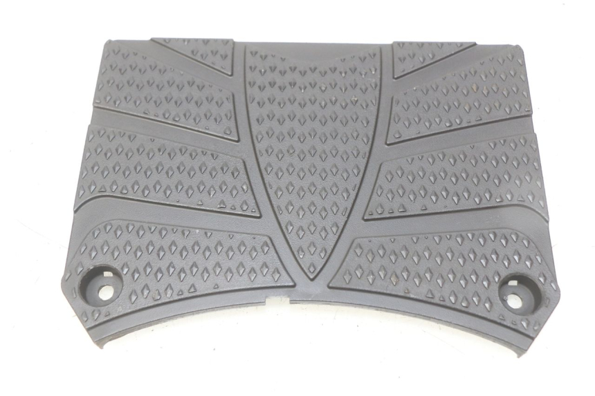 photo de BATTERY COVER SUZUKI SIXTEEN 125 (2008 - 2010) - Main view