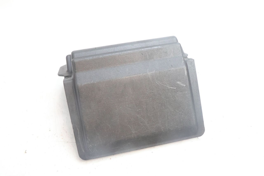 photo de BATTERY COVER APRILIA SR 2T 50 (2012 - 2017) - Technical close-up