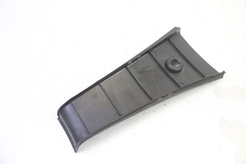 photo de BATTERY COVER APRILIA SR R 2T LC 50 (2018 - 2021) - Alternative perspective