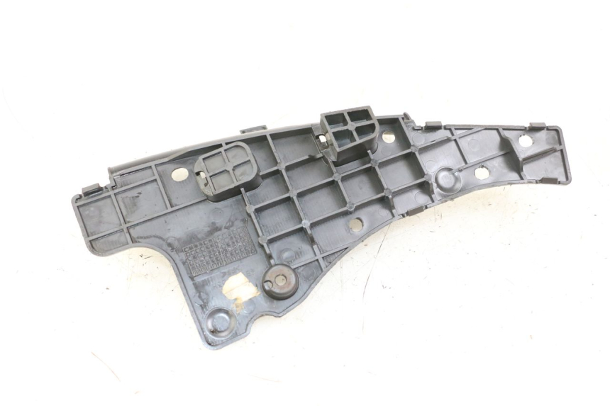 photo de BATTERY COVER SUZUKI BURGMAN 125 (2007 - 2014) - Component detail