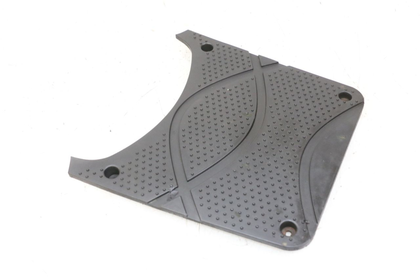 photo de BATTERY COVER SYM ORBIT 2 4T 50 (2018 - 2022) - Zoom on usage condition