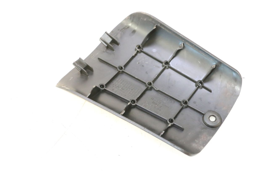 photo de BATTERY COVER PEUGEOT TREKKER TKR 50 (2005 - 2014) - Component detail