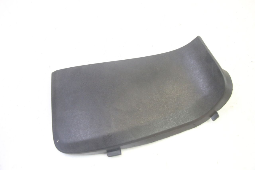 photo de BATTERY COVER YAMAHA XMAX X-MAX 125 (2006 - 2009) - Component detail