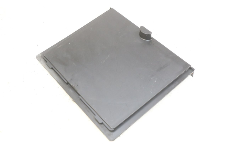 photo de BATTERY COVER KYMCO X-TOWN XTOWN 125 (2016 - 2021) - Zoom on usage condition