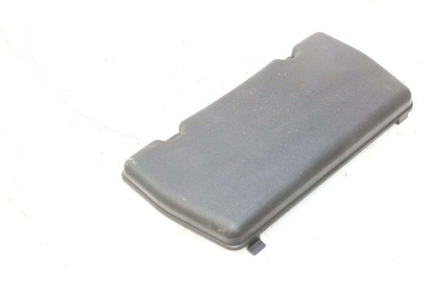 photo de BATTERY COVER PIAGGIO X8 STREET 125 (2006 - 2007) - Technical close-up