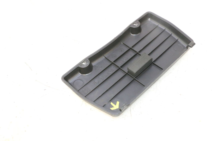 photo de BATTERY COVER PIAGGIO X8 STREET 125 (2006 - 2007) - Product overview