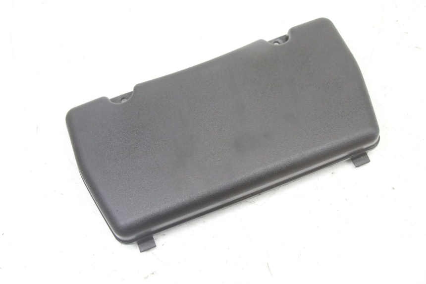 photo de BATTERY COVER PIAGGIO XEVO - X EVO 125 (2007 - 2017) - Component detail