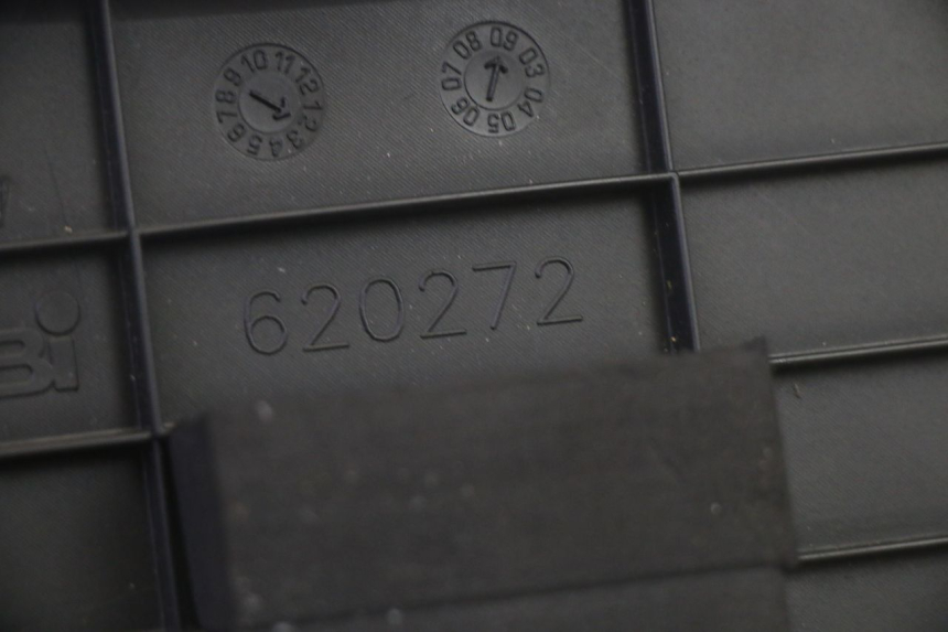 photo de BATTERY COVER PIAGGIO XEVO - X EVO 125 (2007 - 2017) - Product overview