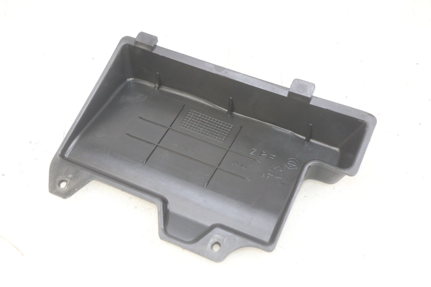 photo de BATTERY COVER PIAGGIO ZIP 2T 50 (2009 - 2019) - Component detail