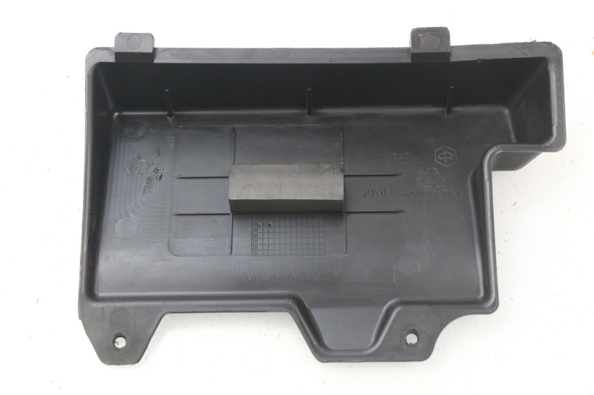 photo de BATTERY COVER PIAGGIO ZIP 4T 50 (2018 - 2020) - Component detail