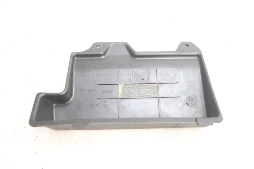 photo de BATTERY COVER PIAGGIO ZIP 4T 50 (2018 - 2020) - Product overview