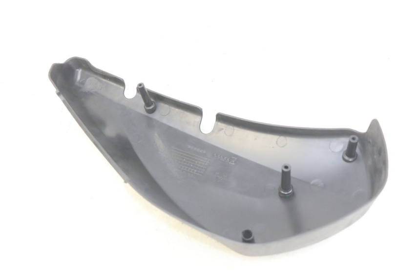 photo de AIRBOX COVER PIAGGIO BEVERLY 125 (2010 - 2015) - Component detail