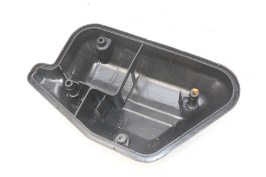 photo de BOX FILTER COVER MBK BOOSTER SPIRIT 50 (1996 - 1999) - Alternative perspective